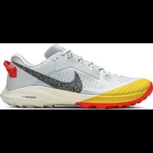 Nike Women’s Air Zoom Terra Kiger 6 in “Aura” size 7.5 - trail running shoes